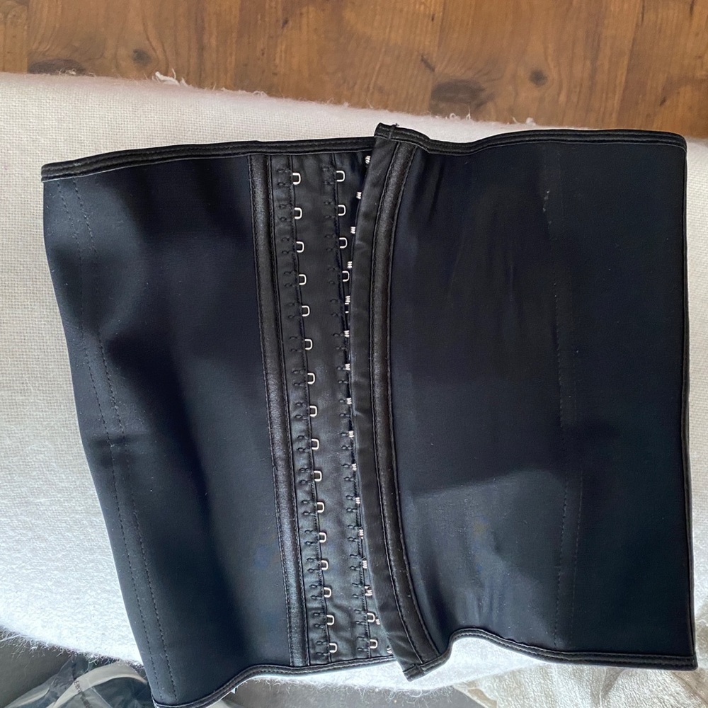 Brand New Waist Trainer | Shapewear